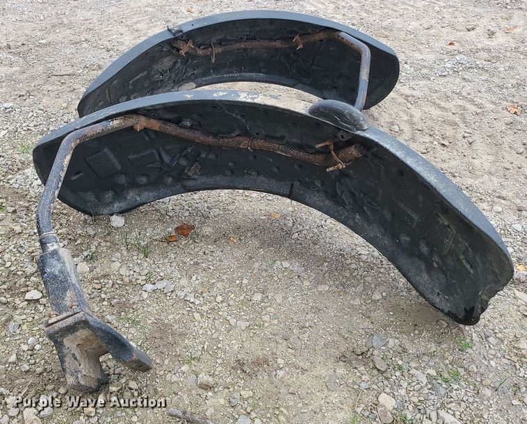 image for item DK4139 John Deere  fenders