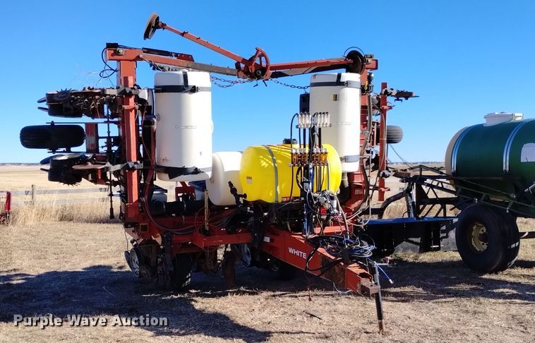 image for item DK8886 White 6128  planter