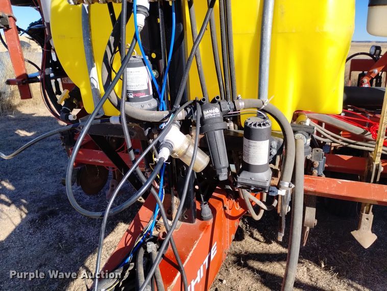 image for item DK8886 White 6128  planter