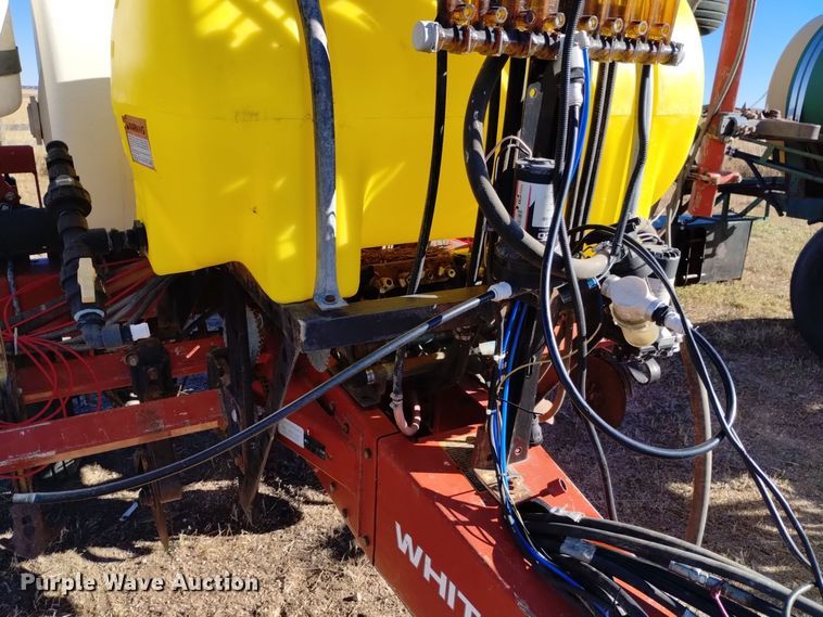 image for item DK8886 White 6128  planter