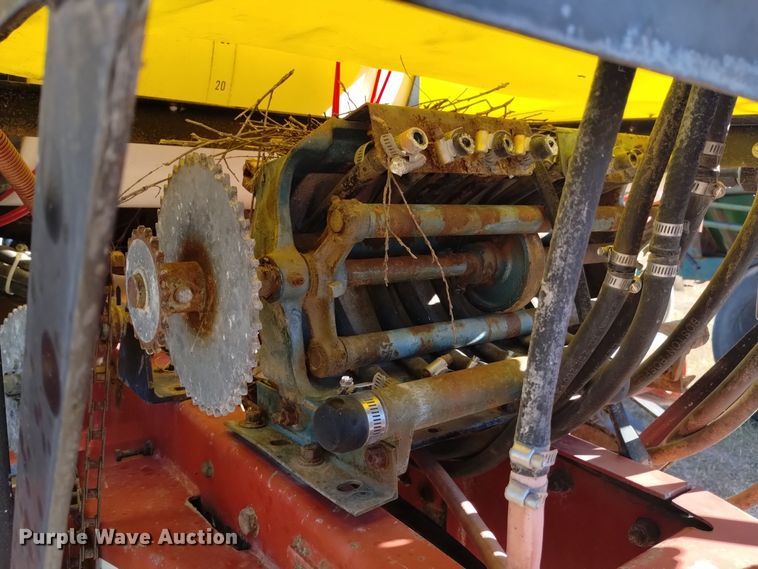 image for item DK8886 White 6128  planter