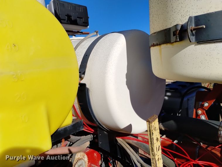 image for item DK8886 White 6128  planter