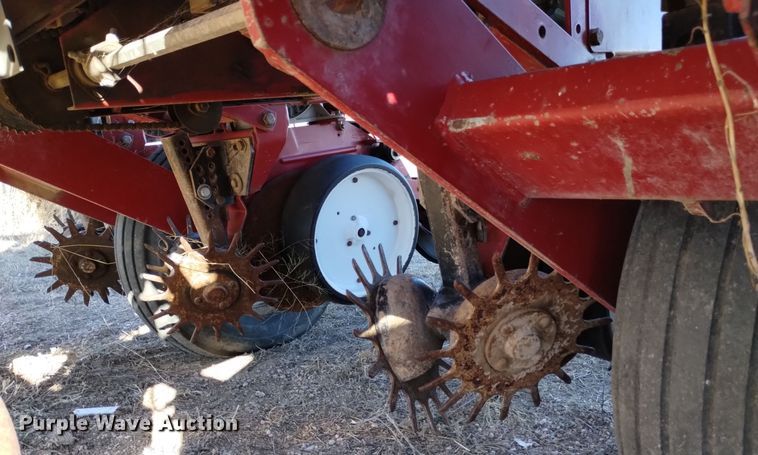 image for item DK8886 White 6128  planter