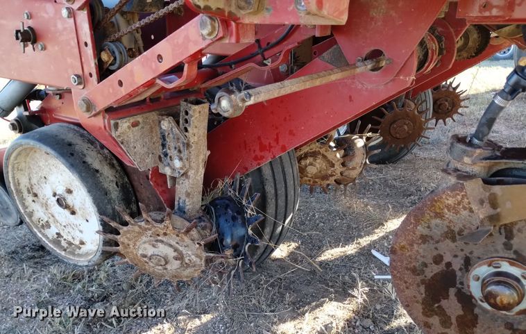 image for item DK8886 White 6128  planter