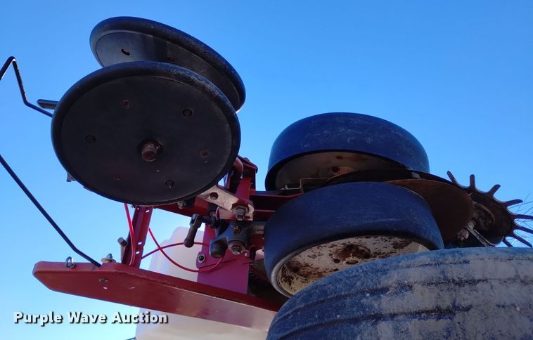 image for item DK8886 White 6128  planter