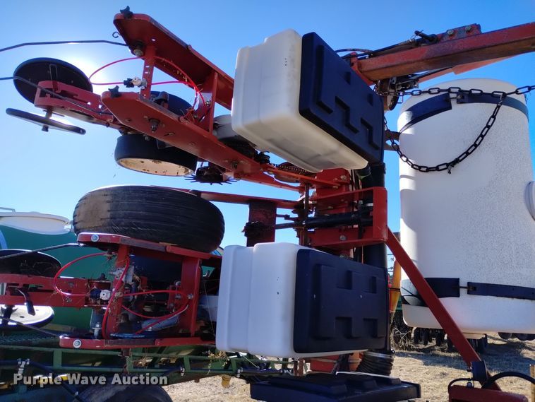 image for item DK8886 White 6128  planter