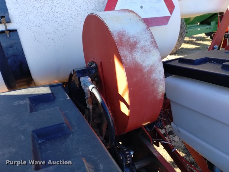 image for item DK8886 White 6128  planter