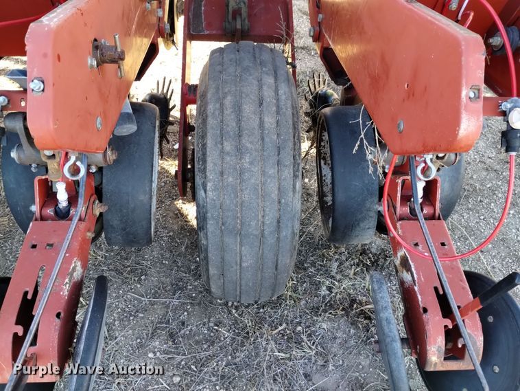 image for item DK8886 White 6128  planter