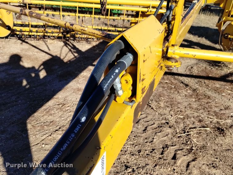 image for item DK8888 1994 Vermeer R23  rotary hay rake