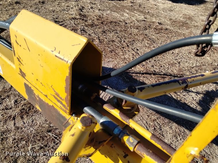 image for item DK8888 1994 Vermeer R23  rotary hay rake