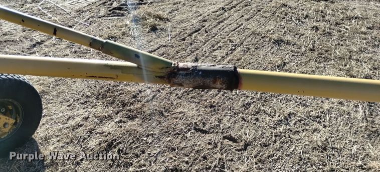 image for item DK8888 1994 Vermeer R23  rotary hay rake