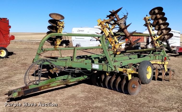 image for item DK8889 John Deere 230  double off-set disk