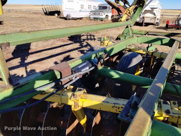 image for item DK8889 John Deere 230  double off-set disk