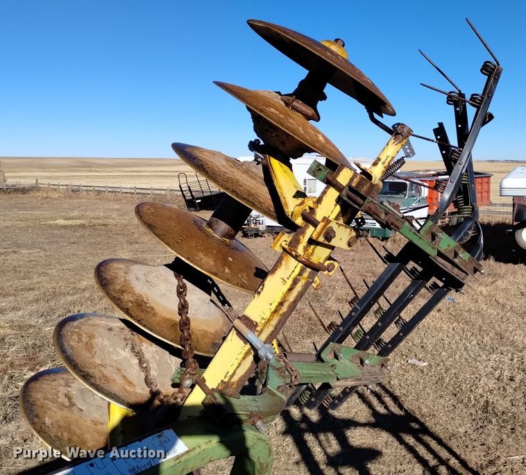 image for item DK8889 John Deere 230  double off-set disk