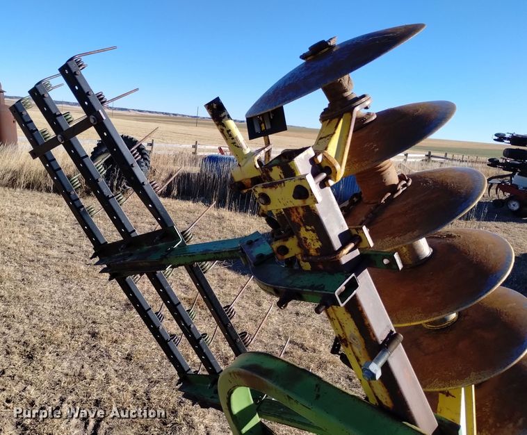 image for item DK8889 John Deere 230  double off-set disk