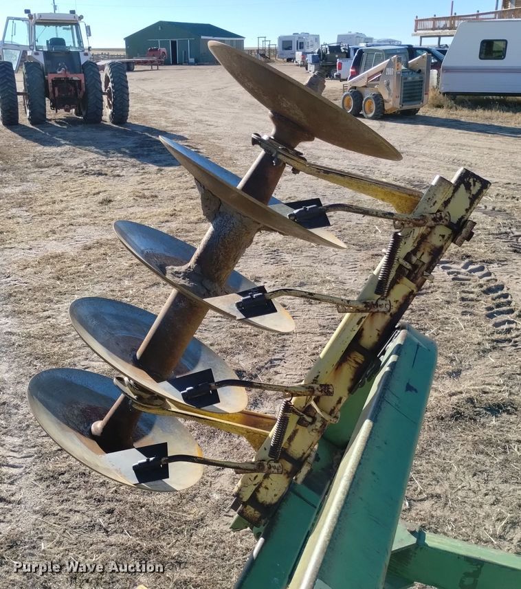 image for item DK8889 John Deere 230  double off-set disk