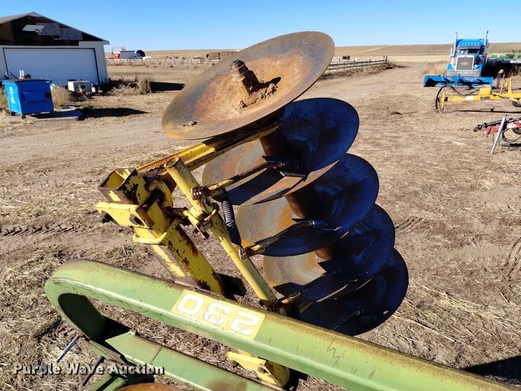 image for item DK8889 John Deere 230  double off-set disk