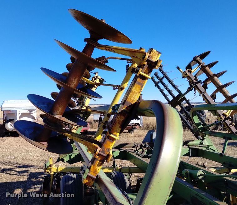image for item DK8889 John Deere 230  double off-set disk