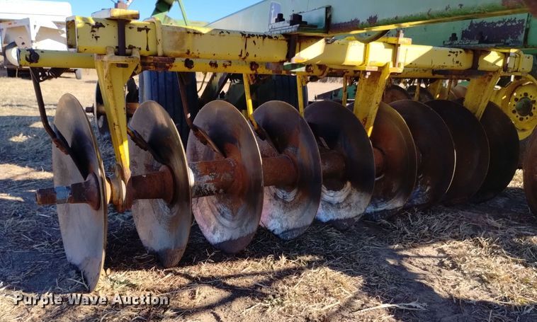 image for item DK8889 John Deere 230  double off-set disk