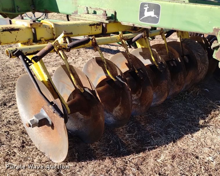 image for item DK8889 John Deere 230  double off-set disk