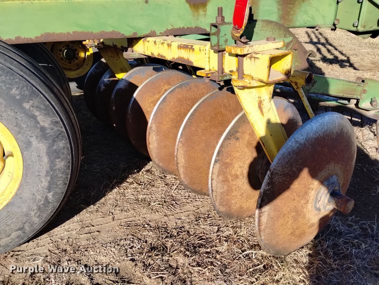 image for item DK8889 John Deere 230  double off-set disk
