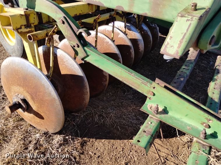 image for item DK8889 John Deere 230  double off-set disk