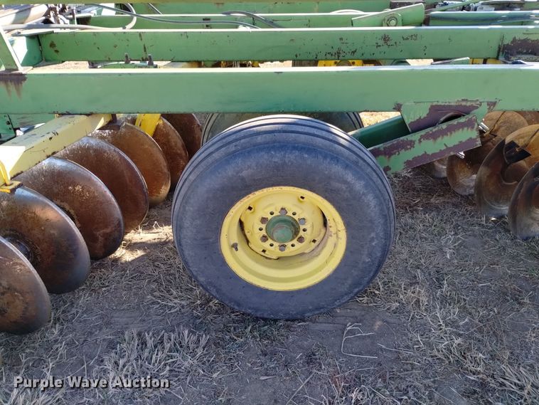 image for item DK8889 John Deere 230  double off-set disk