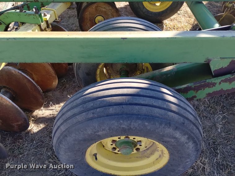 image for item DK8889 John Deere 230  double off-set disk