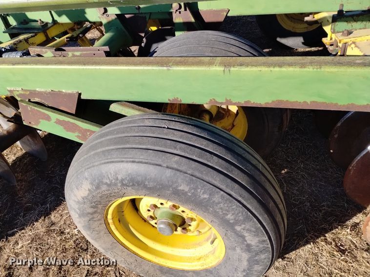 image for item DK8889 John Deere 230  double off-set disk
