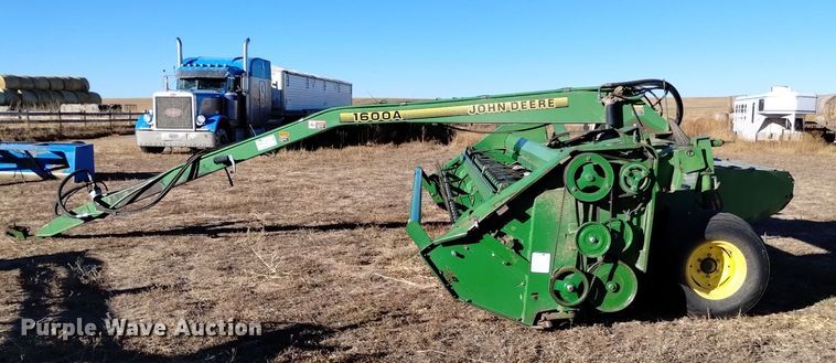 image for item DK8890 John Deere 1600A  windrower