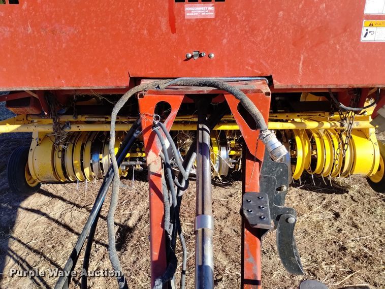 image for item DK8892 New Holland BR7090  round baler