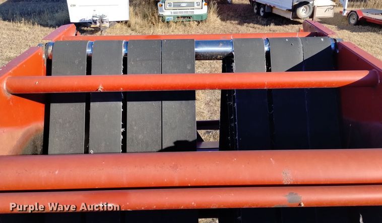 image for item DK8892 New Holland BR7090  round baler