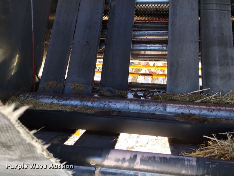 image for item DK8892 New Holland BR7090  round baler