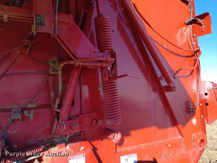 image for item DK8892 New Holland BR7090  round baler