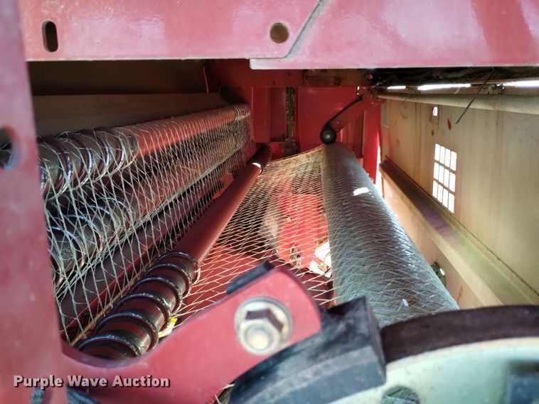 image for item DK8892 New Holland BR7090  round baler