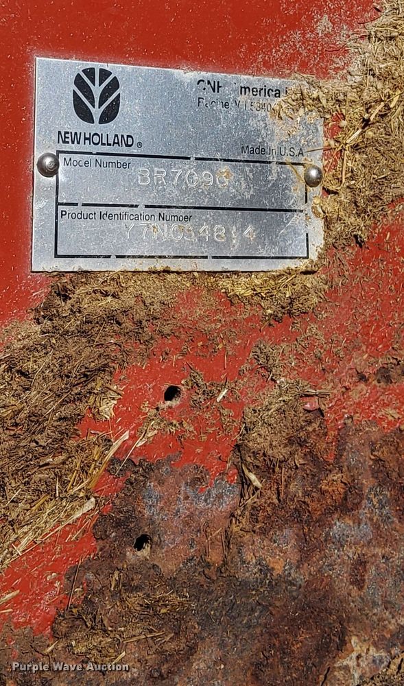 image for item DK8892 New Holland BR7090  round baler