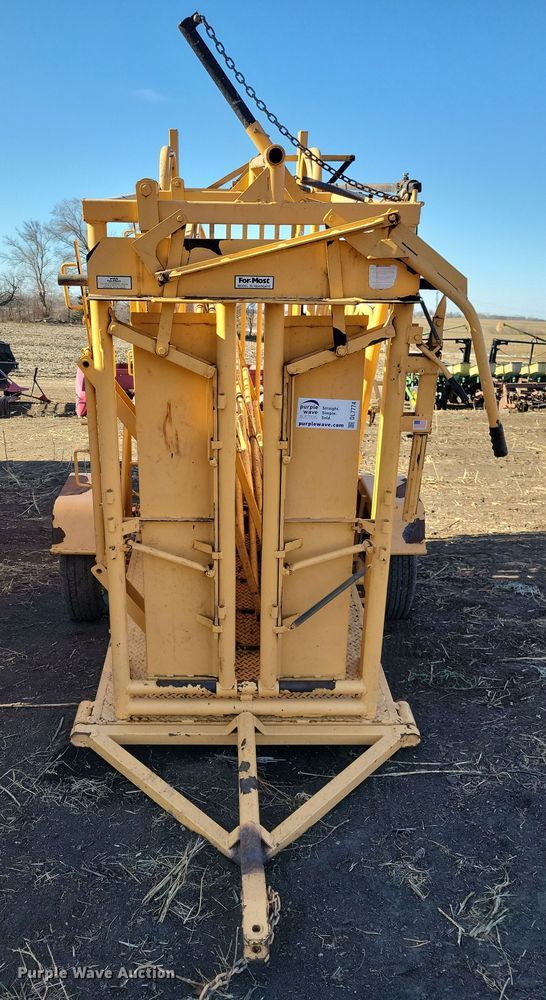 image for item DL7774 For-Most 375  squeeze chute