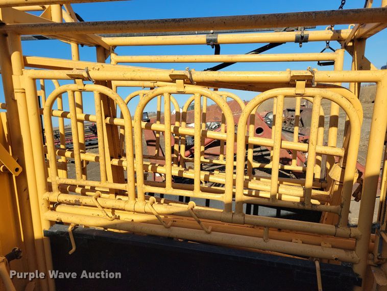 image for item DL7774 For-Most 375  squeeze chute