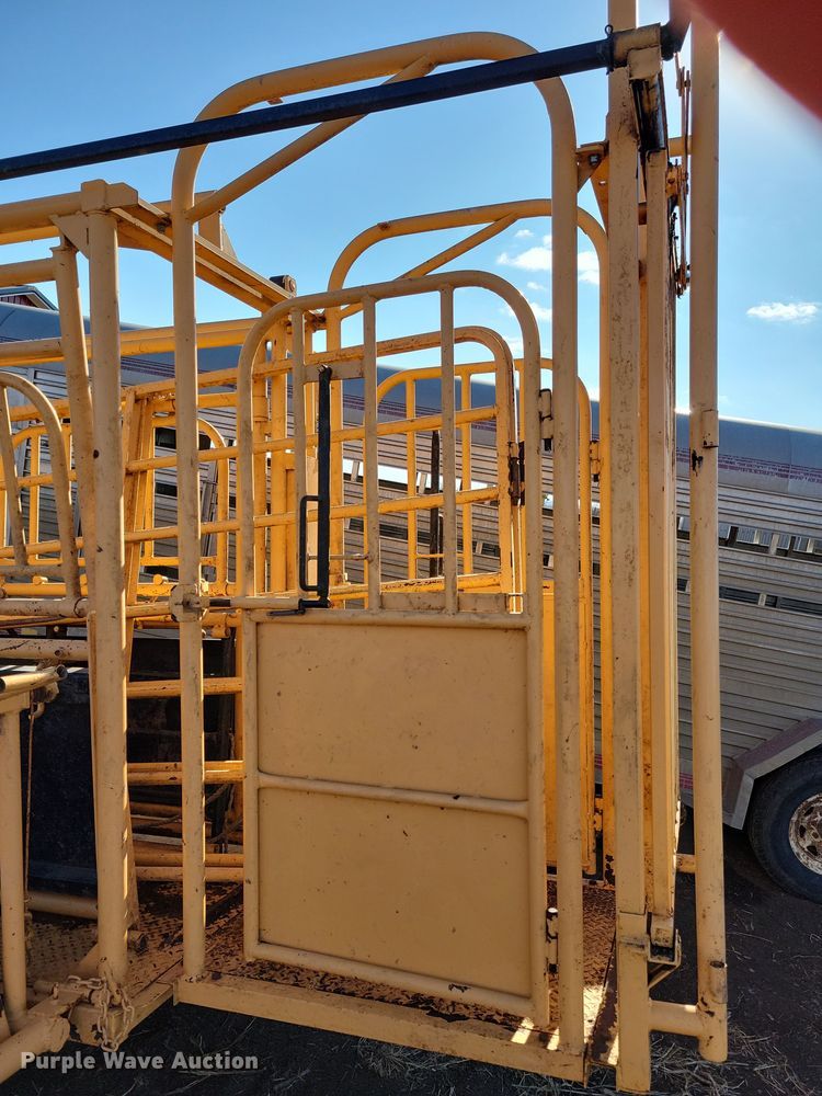 image for item DL7774 For-Most 375  squeeze chute