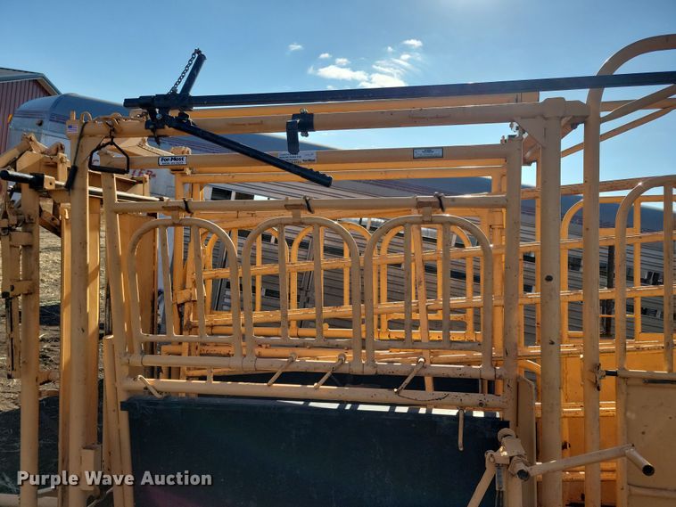 image for item DL7774 For-Most 375  squeeze chute