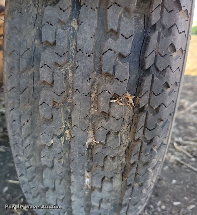 image for item DL7774 For-Most 375  squeeze chute