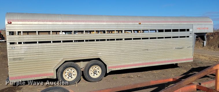 image for item DL7775 1991 K and W Pace Setter  livestock trailer