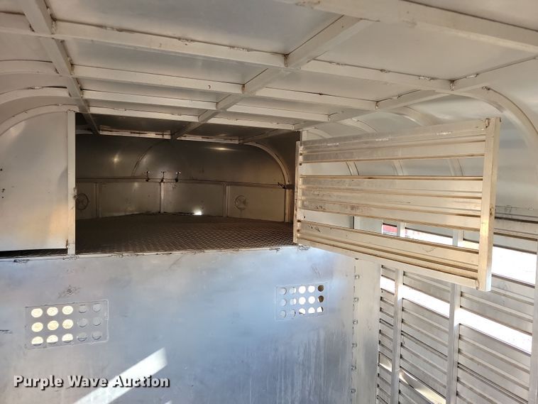 image for item DL7775 1991 K and W Pace Setter  livestock trailer