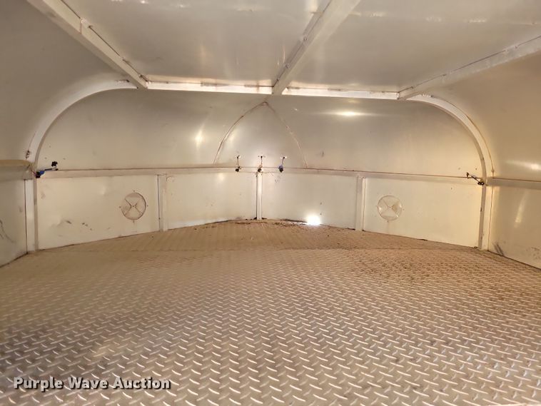 image for item DL7775 1991 K and W Pace Setter  livestock trailer