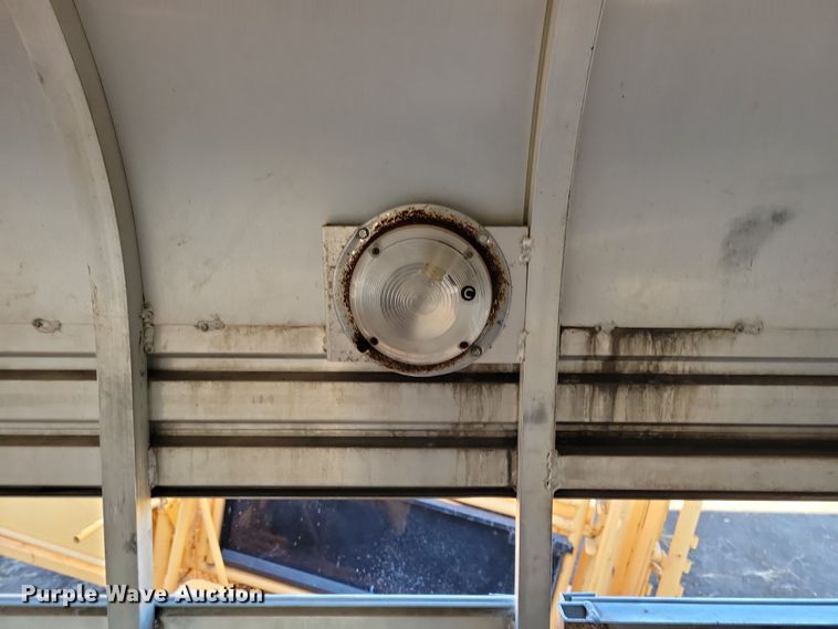 image for item DL7775 1991 K and W Pace Setter  livestock trailer