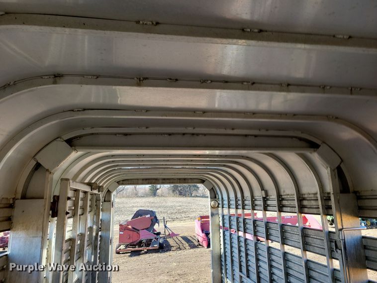 image for item DL7775 1991 K and W Pace Setter  livestock trailer