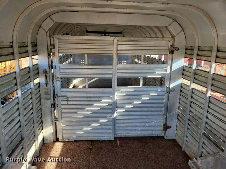 image for item DL7775 1991 K and W Pace Setter  livestock trailer