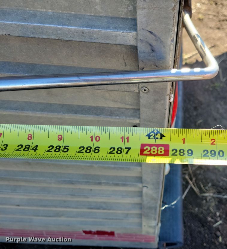 image for item DL7775 1991 K and W Pace Setter  livestock trailer