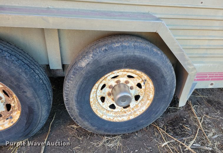 image for item DL7775 1991 K and W Pace Setter  livestock trailer