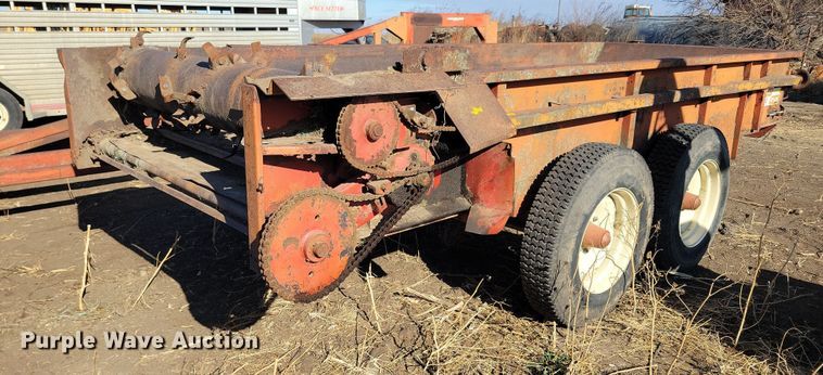 image for item DL7777 Kelly-Ryan  manure spreader